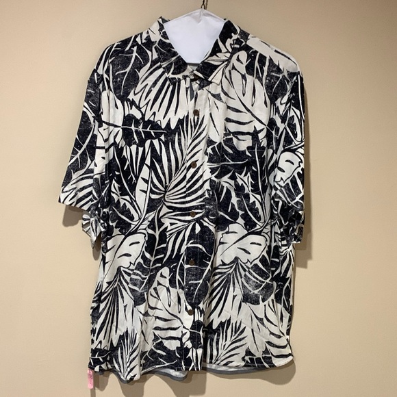 Tommy Bahama Other - Tommy Bahama SILK shirt